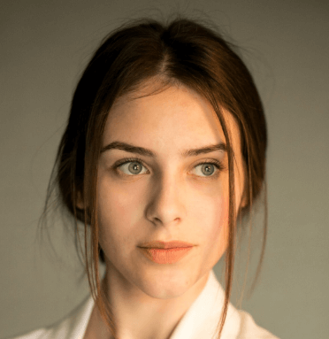 Ava L.